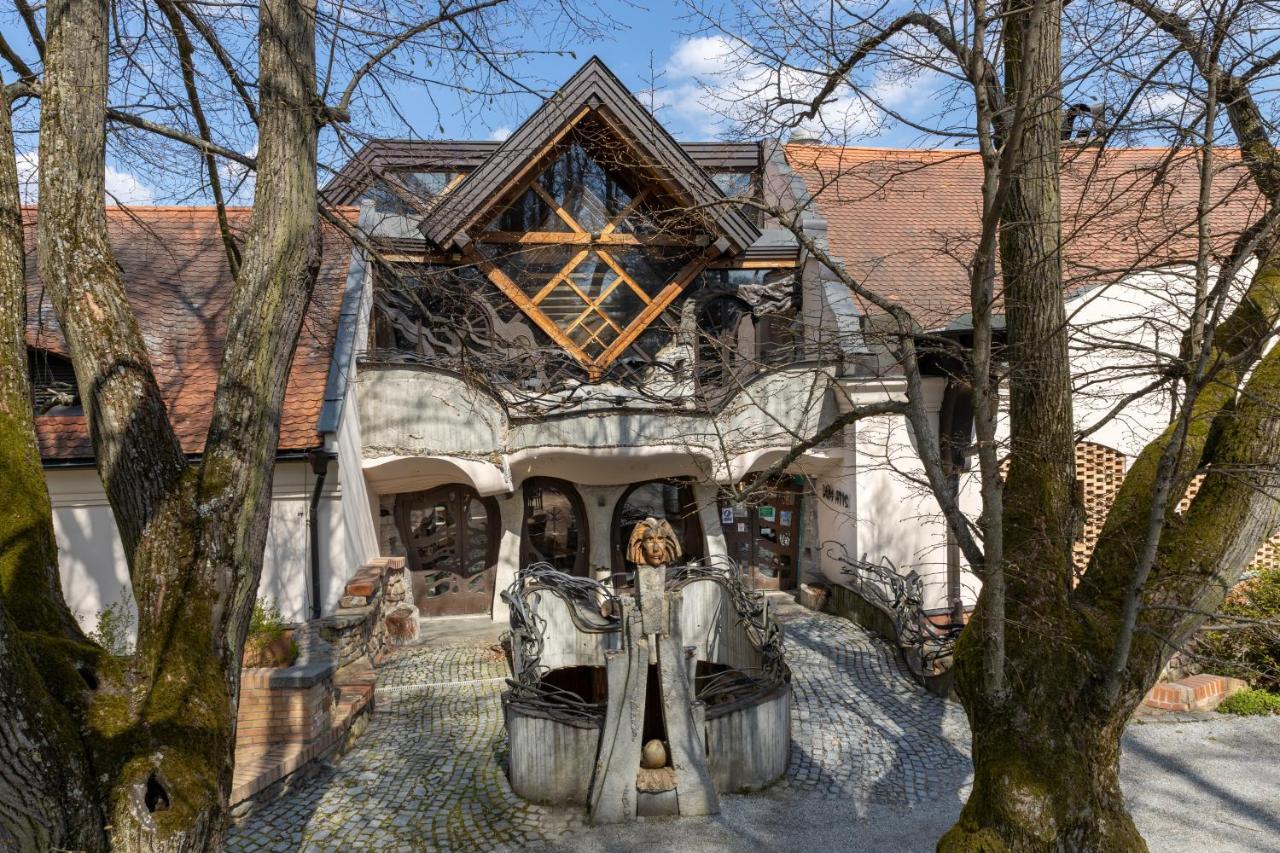 Hotel Zamek Stirin Velké Popovice Exterior photo